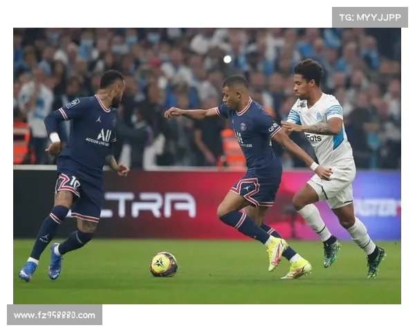 法国超级杯激战来袭 巴黎圣日耳曼与马赛争夺新赛季首冠荣耀 法国超级杯激战来袭 巴黎圣日耳曼与马赛争夺新赛季首冠荣耀